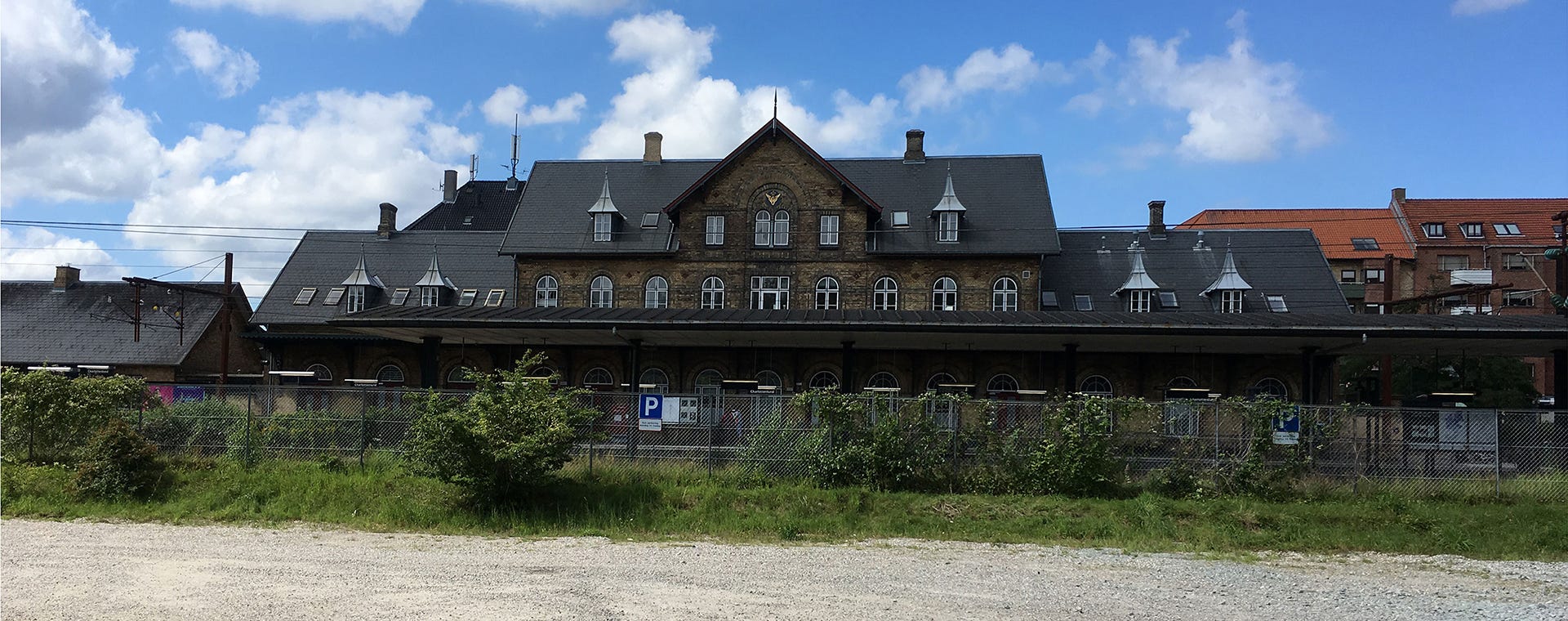 Charlottenlund togstation