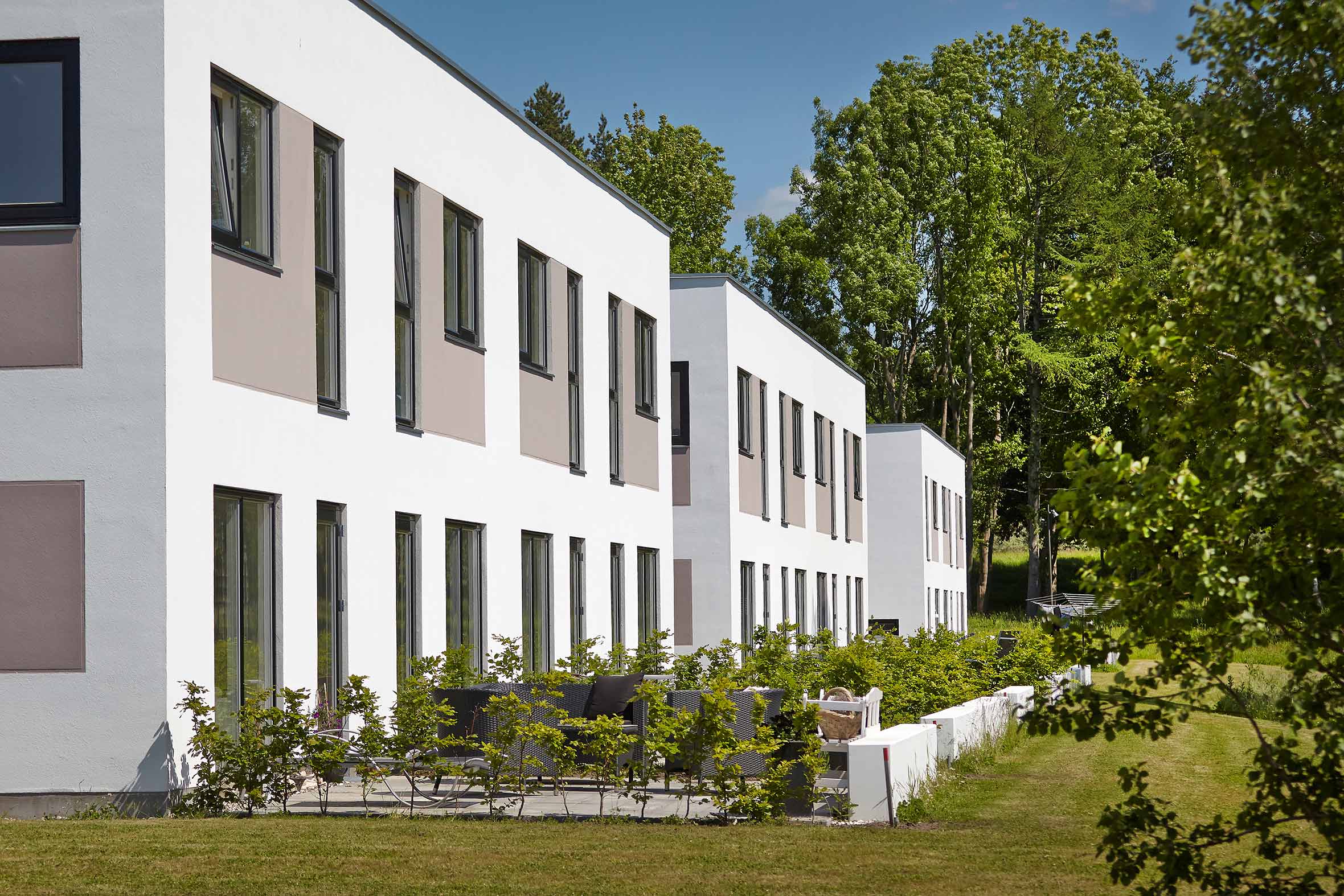 Rækkehuse i 2-plan med egen terrasse og have i Farum